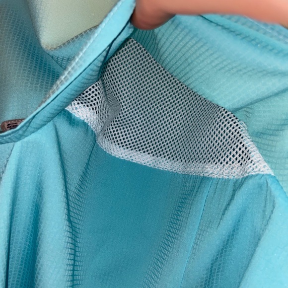 Columbia PFG Light Blue Women’s T-Shirt L -SOLD - Picture 8 of 13